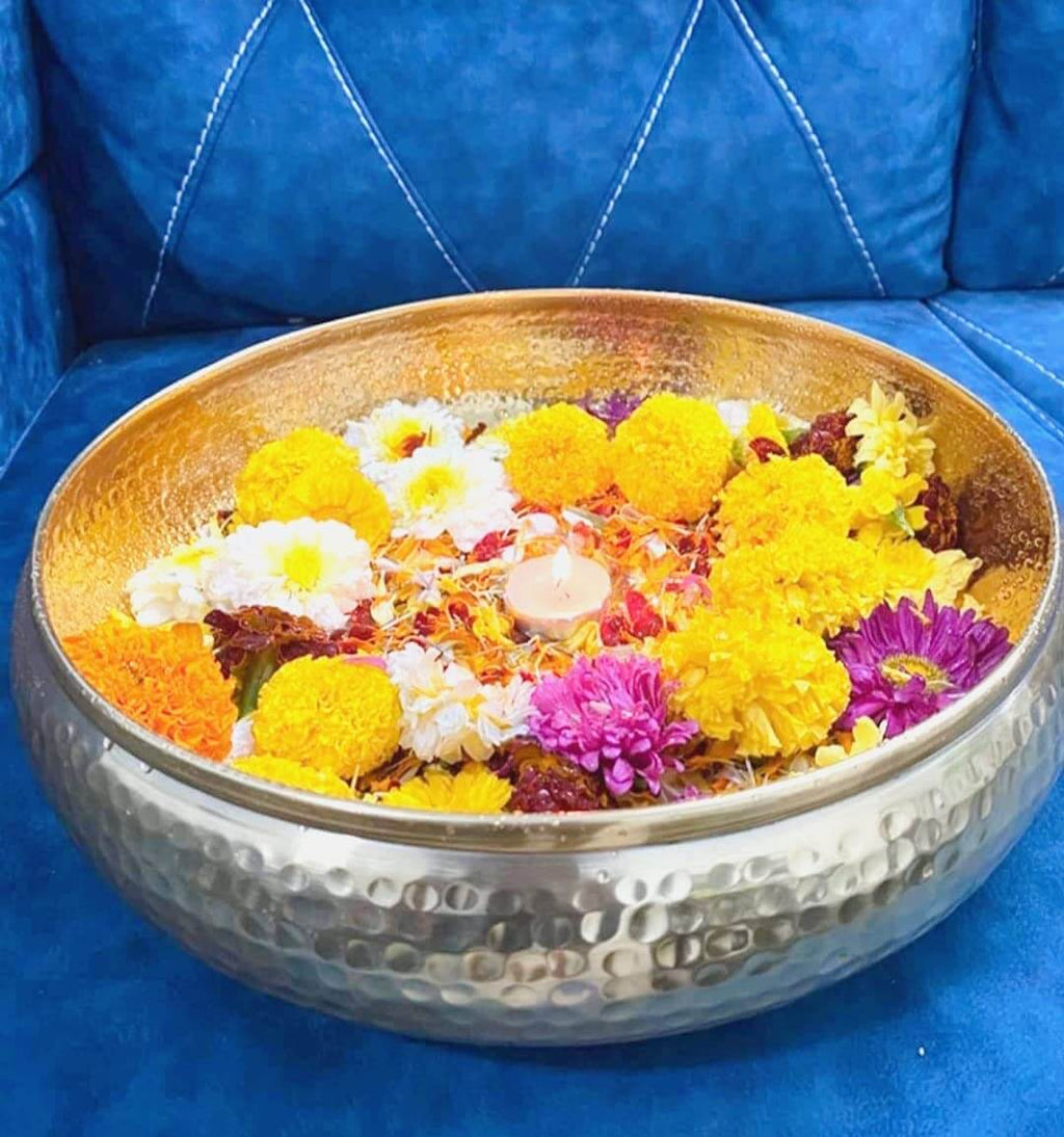 Handcrafted Antique Round Metallic Hammered Traditional Potpourri Urli Bowl Gold (Size 12 Inch)