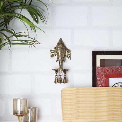 Ganesha de latón para colgar en la pared Diya con campanas para decoración del hogar, lámpara de aceite para Diwali, Ghanti para Pooja, decoración de templo, estándar (paquete de 1)